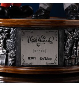 Walt Disney et Mickey Mouse Disney Classic Legacy Replica - Iron Studios