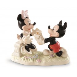Mickey et Minnie avec bague...